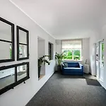 Hotel Otomin מלון אוטומין