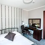 Hotel Otomin מלון