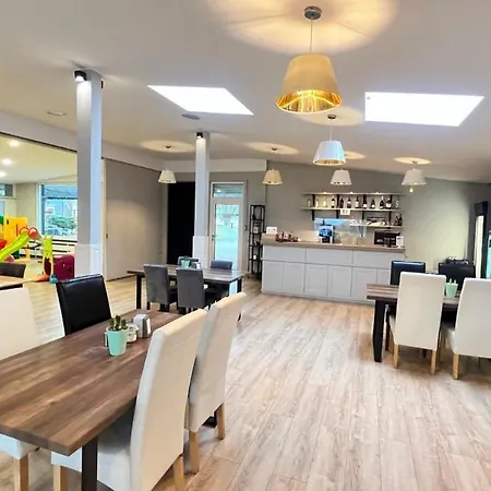 Hotel Otomin מלון 2*