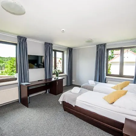 Hotel Otomin מלון 2*