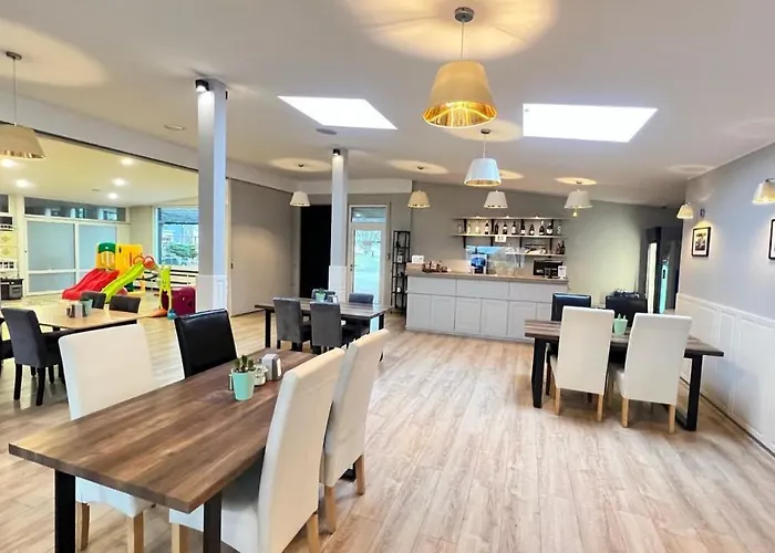 Hotel Otomin Hotell 2*